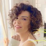 artist image Fatma Turgut Dünyalar Senin Olsun Dünyalar Senin Olsun - Single